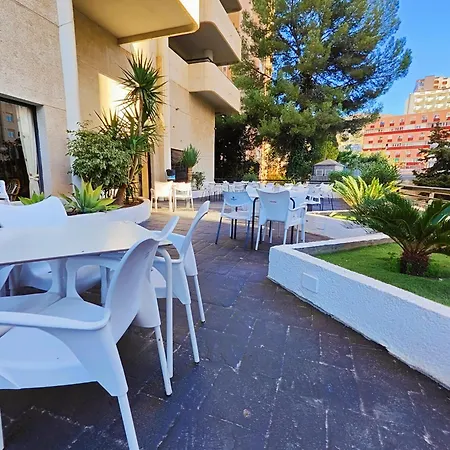 Luxmar Levante