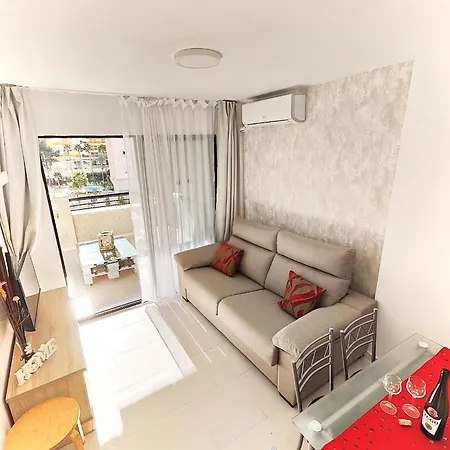 Luxmar Levante